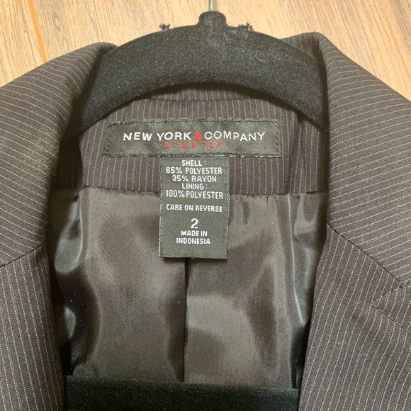 Black New York & Co Women’s Blazer - Picture 3 of 5